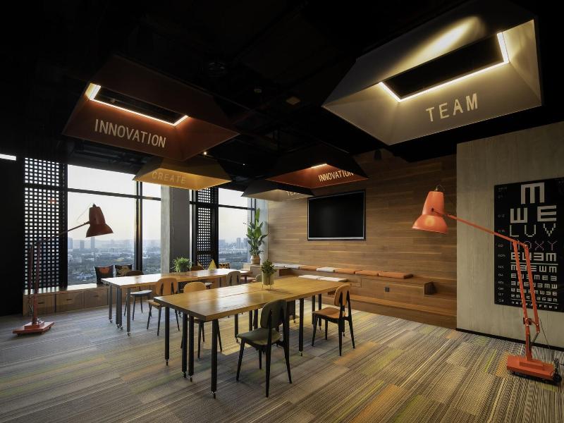 Moxy Nanjing Jiangning image