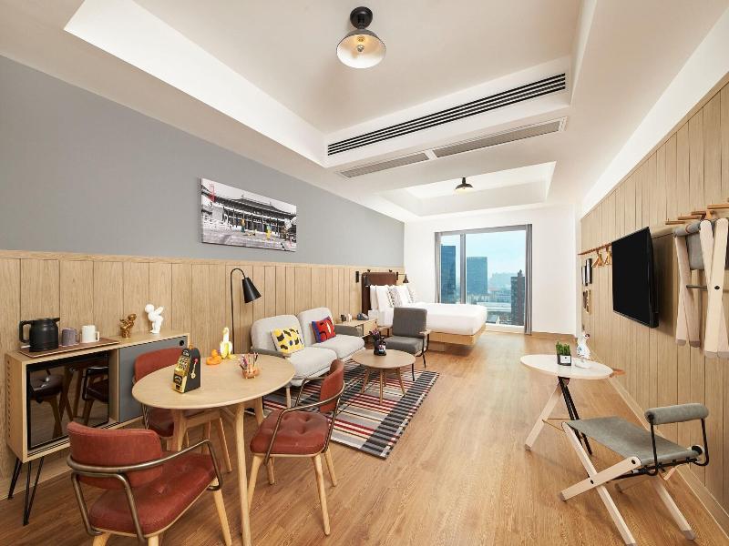 Moxy Nanjing Jiangning image