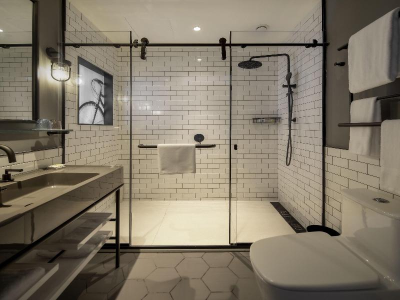 Moxy Nanjing Jiangning image