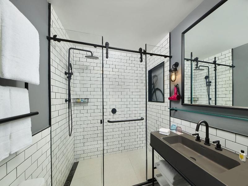 Moxy Nanjing Jiangning image