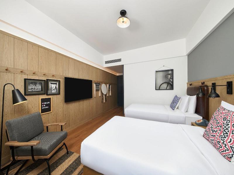 Moxy Nanjing Jiangning image