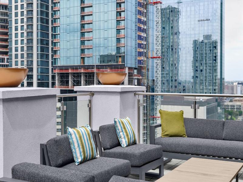 Fairfield Inn & Suites By Marriott Austin Downtown image
