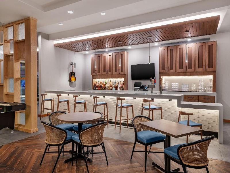 Fairfield Inn & Suites By Marriott Austin Downtown image