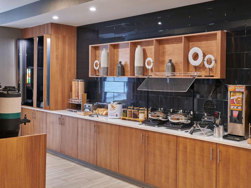 Springhill Suites By Marriott Detroit Dearborn image