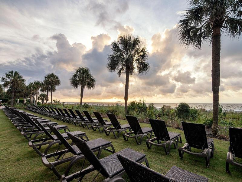 Courtyard By Marriott Myrtle Beach Oceanfront
