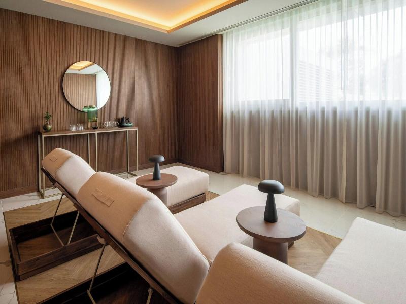 Renaissance Porto Lapa Hotel image