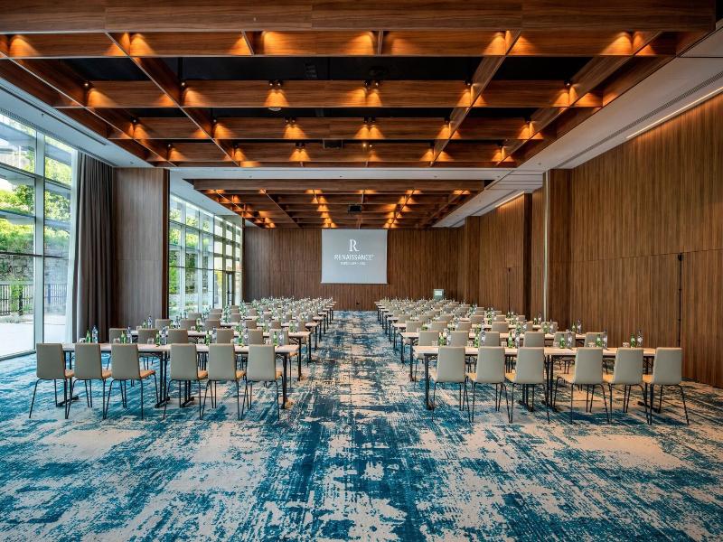 Renaissance Porto Lapa Hotel image