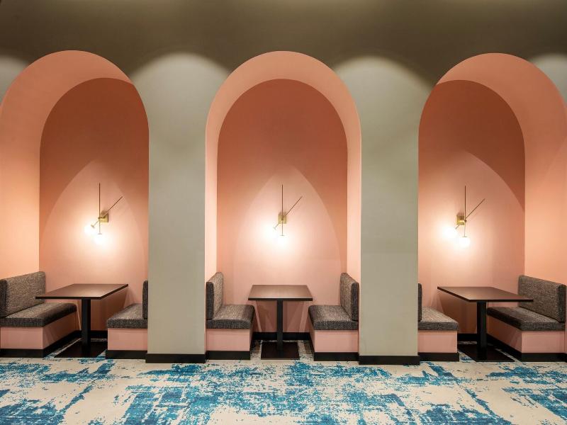 Renaissance Porto Lapa Hotel image