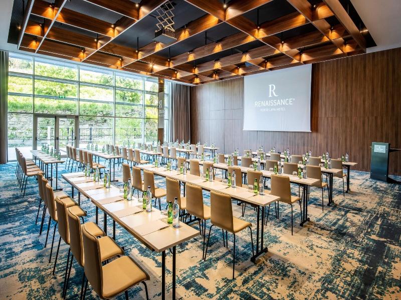 Renaissance Porto Lapa Hotel image