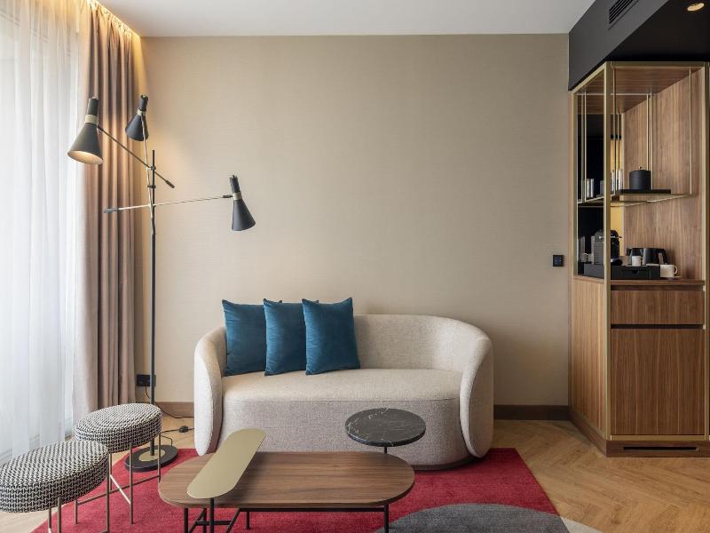 Renaissance Porto Lapa Hotel image