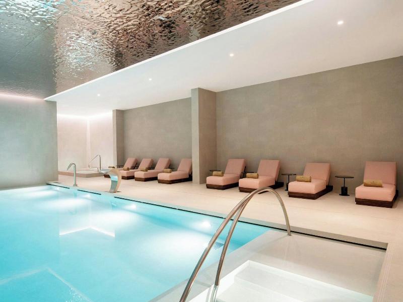 Renaissance Porto Lapa Hotel image
