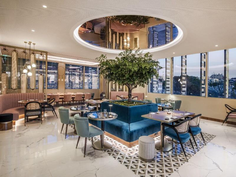 Renaissance Porto Lapa Hotel image