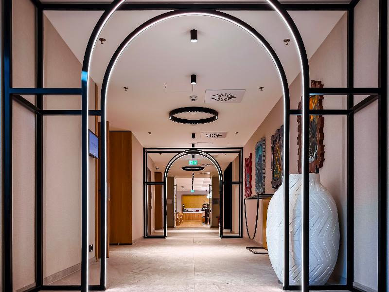 Courtyard By Marriott Cluj-napoca Downtown — general view