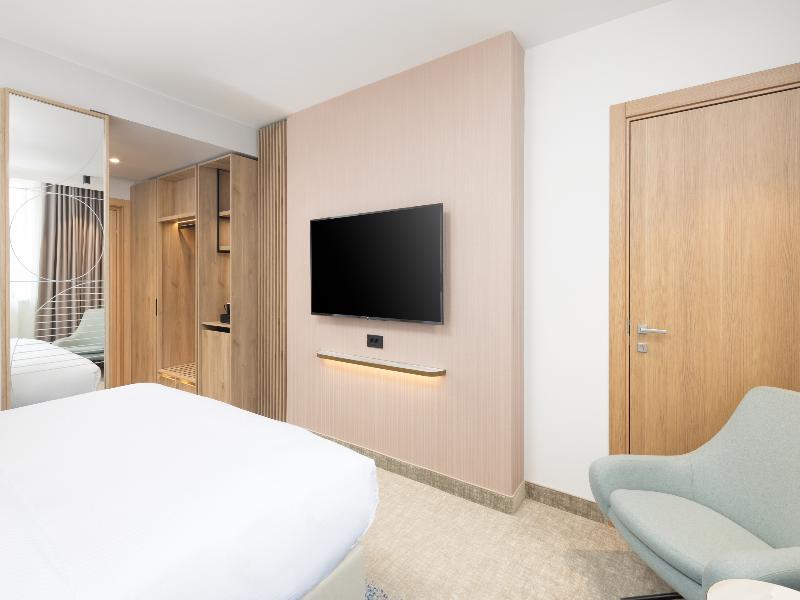 Courtyard By Marriott Cluj-Napoca Downtown image
