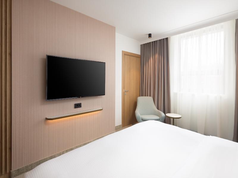 Courtyard By Marriott Cluj-Napoca Downtown image