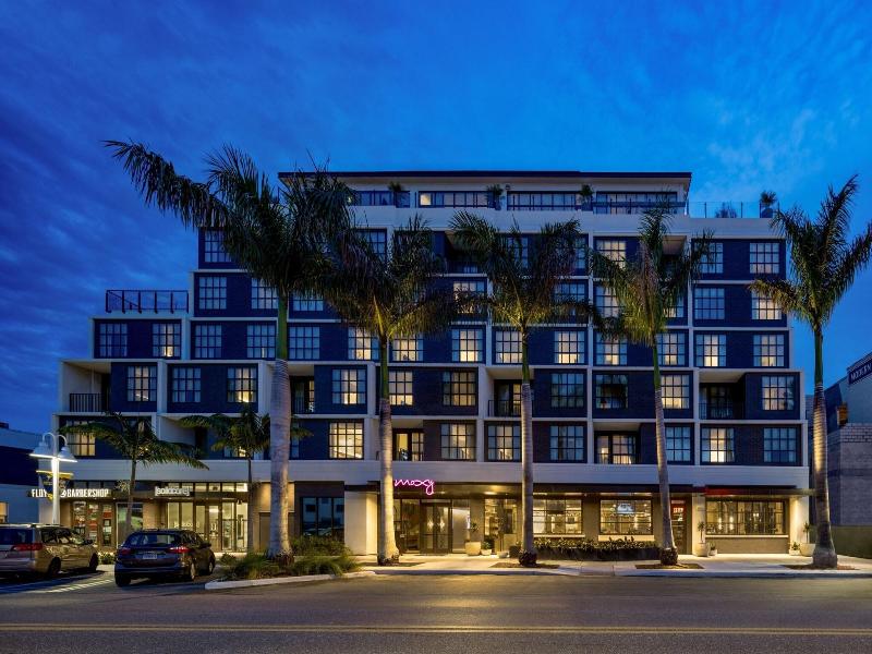 Moxy St. Petersburg Downtown image