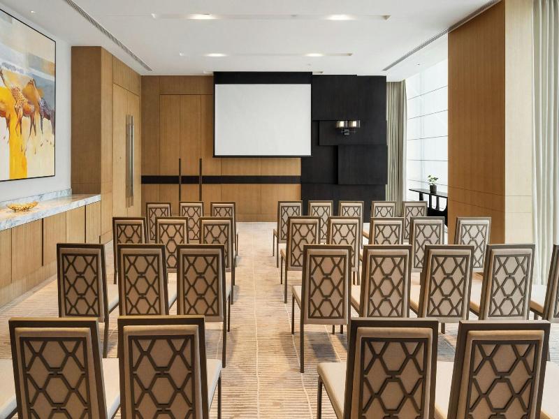 Jw Marriott Hotel Nairobi image