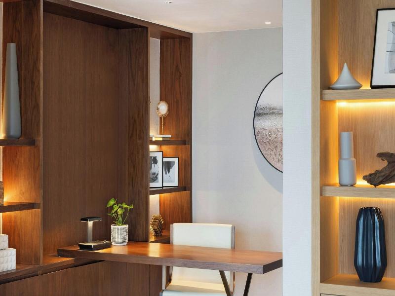 Jw Marriott Hotel Nairobi image