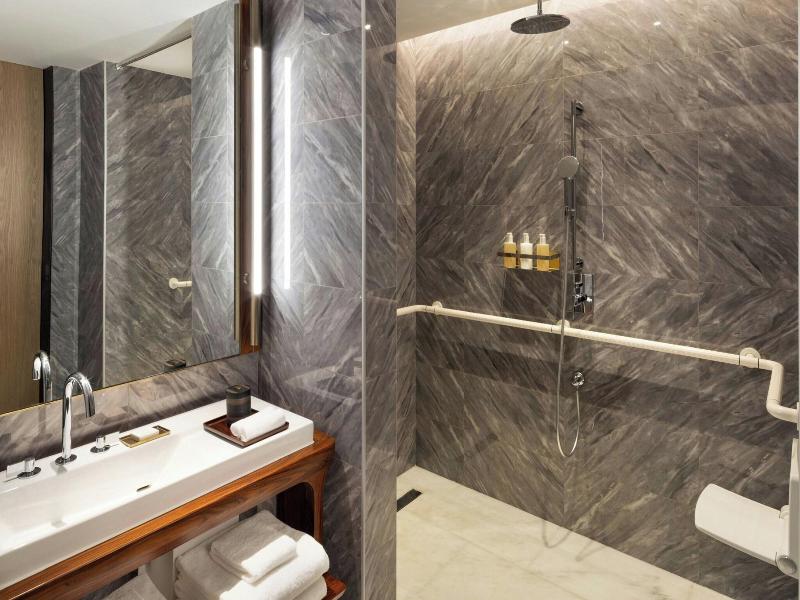 Jw Marriott Hotel Nairobi image