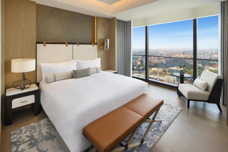 Jw Marriott Hotel Nairobi image