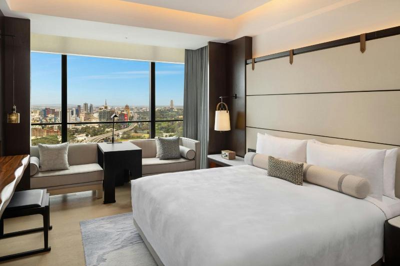 Jw Marriott Hotel Nairobi image