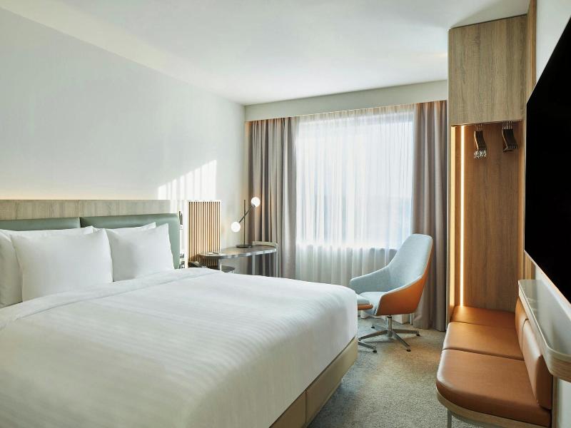 Courtyard By Marriott Sheffield image