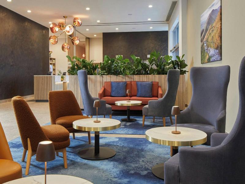 Courtyard By Marriott Sheffield image