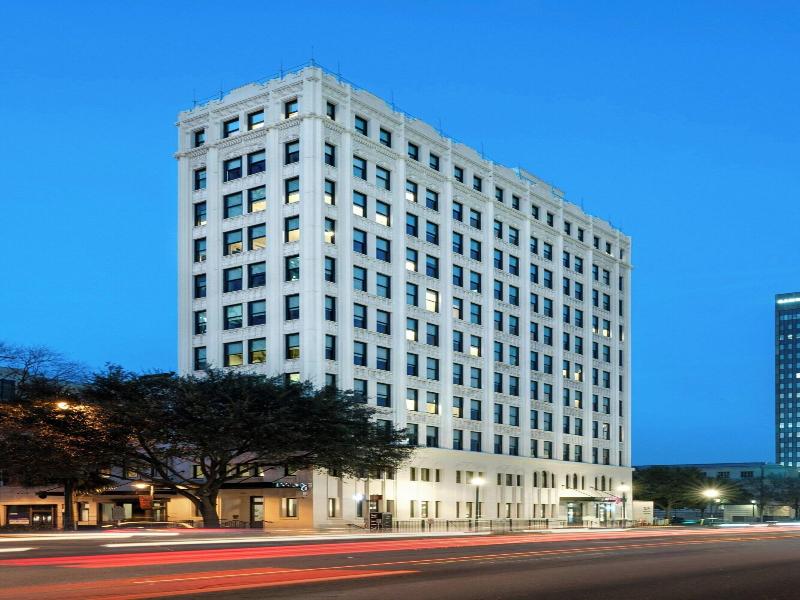 Moxy Columbia Downtown