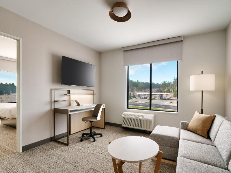 Fairfield Inn & Suites By Marriott Show Low image