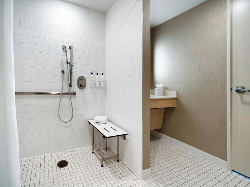 Fairfield Inn & Suites By Marriott Show Low image