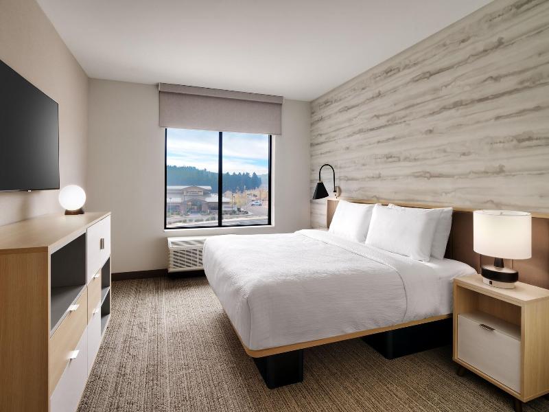Fairfield Inn & Suites By Marriott Show Low image