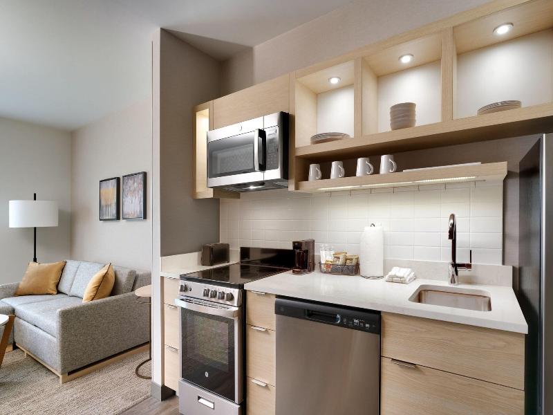 Fairfield Inn & Suites By Marriott Show Low image