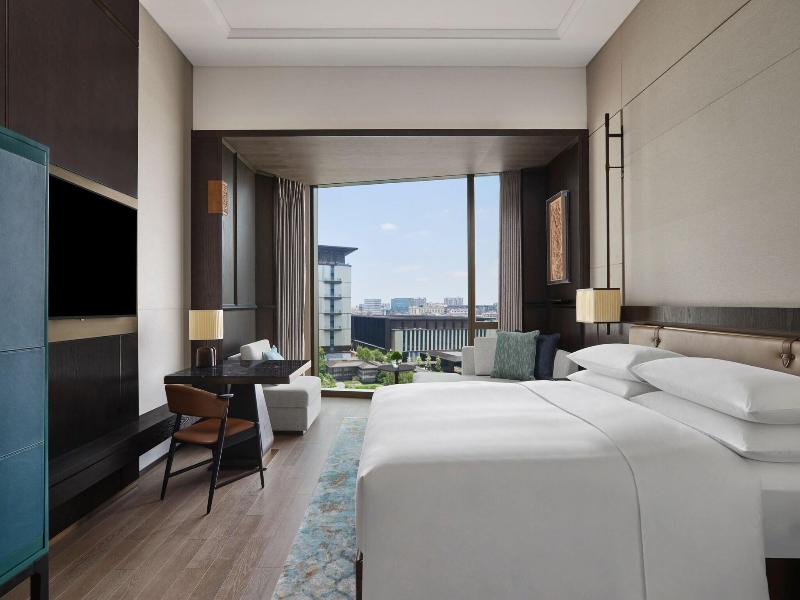Guangzhou Marriott Hotel Baiyun image