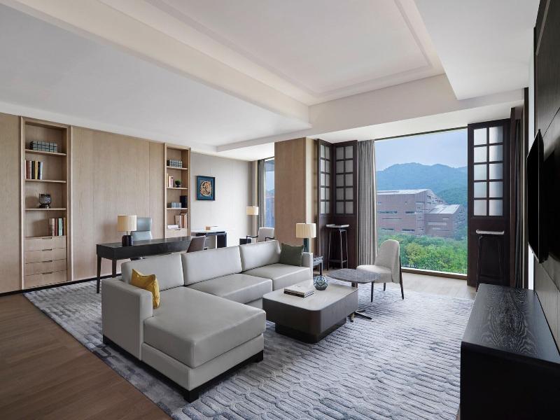 Guangzhou Marriott Hotel Baiyun image