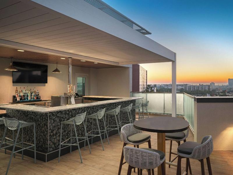 Springhill Suites By Marriott Tampa Downtown image