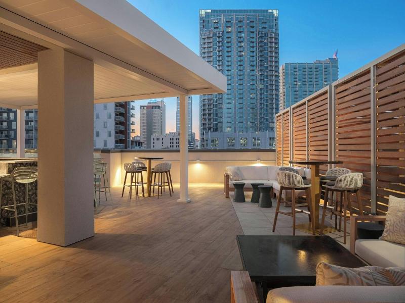 Springhill Suites By Marriott Tampa Downtown image