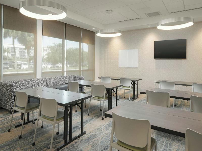 Springhill Suites By Marriott Tampa Downtown image