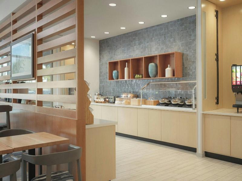 Springhill Suites By Marriott Tampa Downtown image