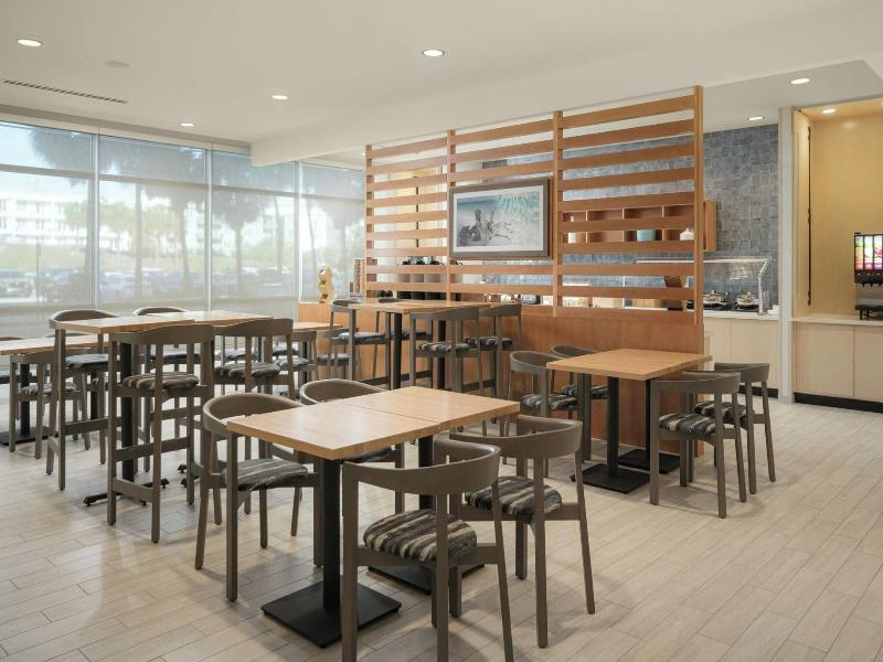 Springhill Suites By Marriott Tampa Downtown image