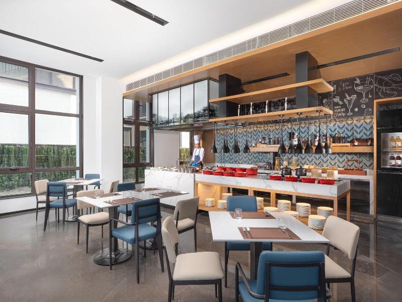 Fairfield By Marriott Yangzhou Slender West Lake image