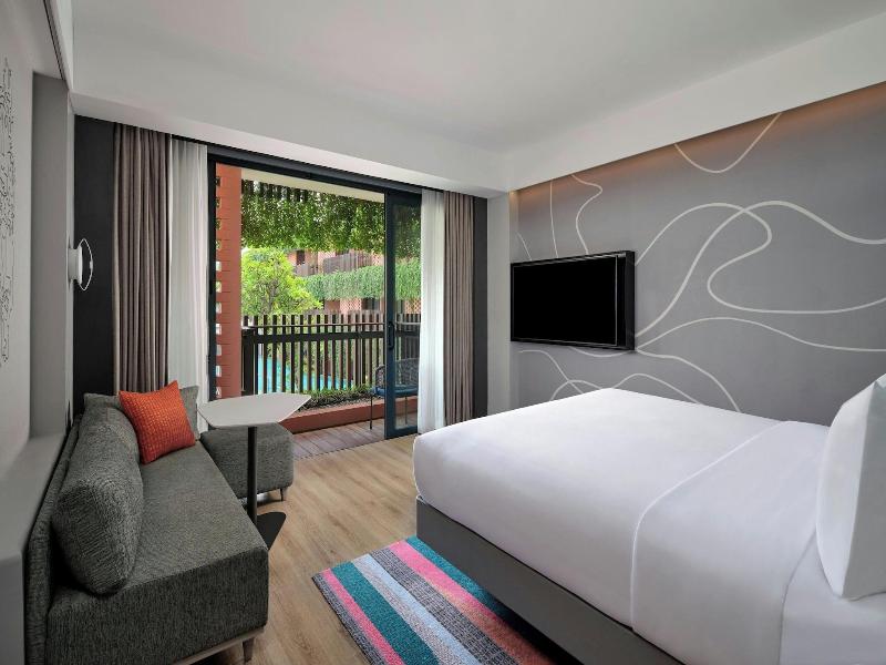 Aloft Bali Kuta At Beachwalk image