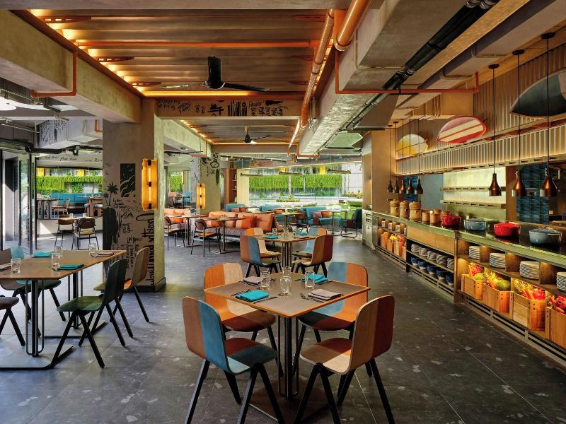 Aloft Bali Kuta At Beachwalk image