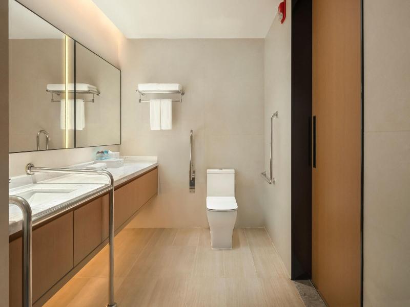 Element Yangjiang Hailing Island image
