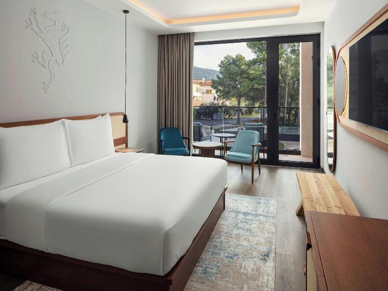 The Isolano, Cres, Autograph Collection