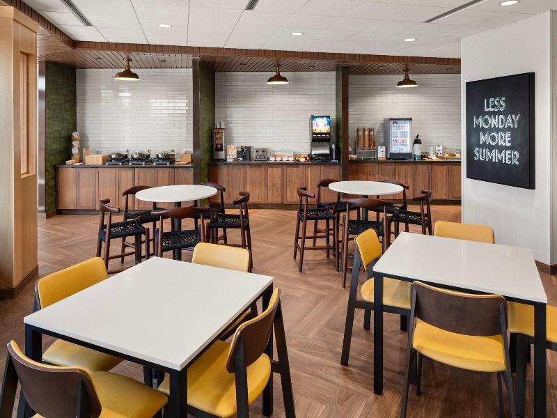 Fairfield By Marriott Inn Suites Yankton image
