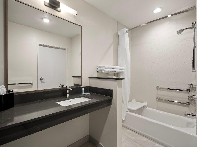 Fairfield By Marriott Inn Suites Yankton image