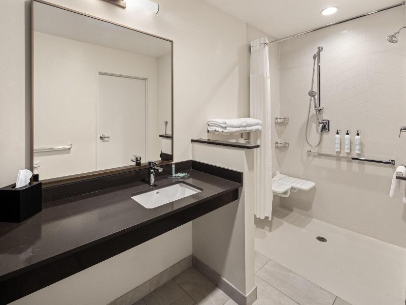 Fairfield By Marriott Inn Suites Yankton image