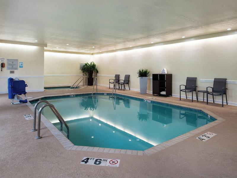 Fairfield Inn & Suites By Marriott Beloit image