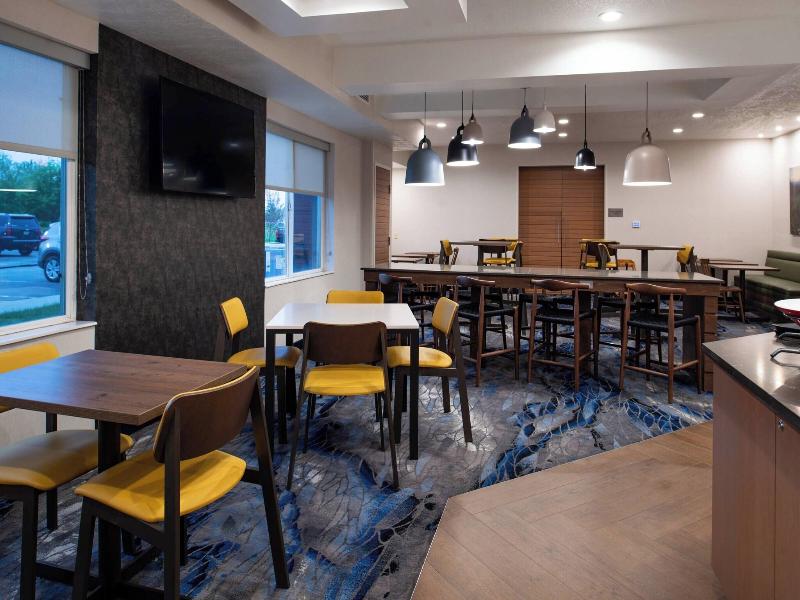 Fairfield Inn & Suites By Marriott Beloit image