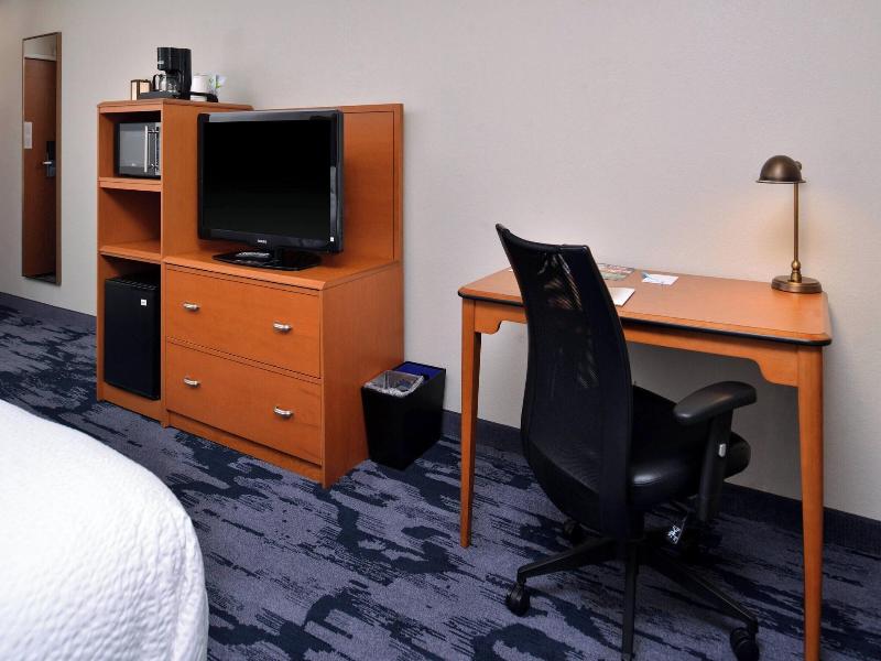 Fairfield Inn & Suites By Marriott Beloit image